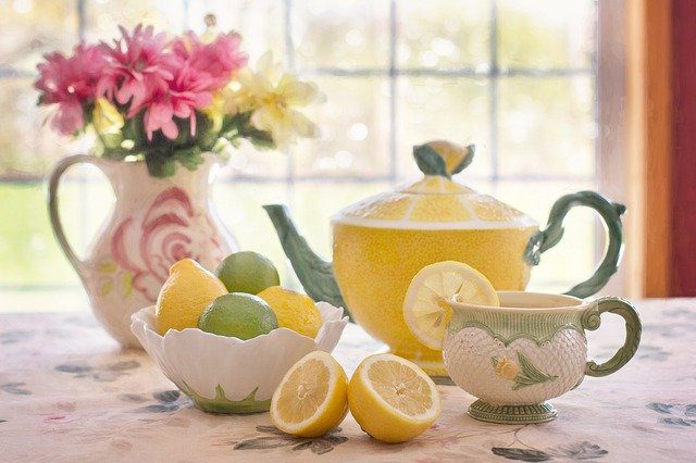 Tea Lemons Tea Pot Teacup Tea Time  - JillWellington / Pixabay