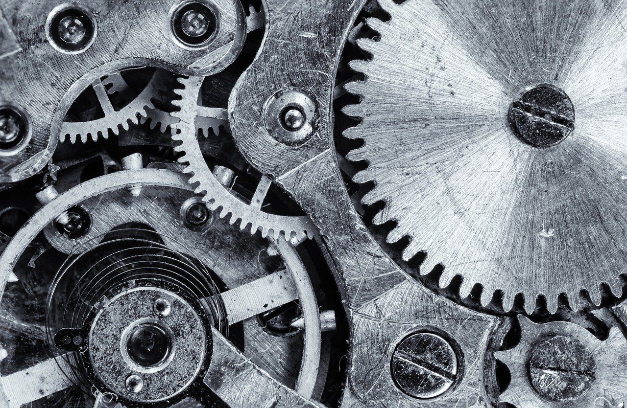 Macro Cogwheel Gear Engine Vintage  - Pavlofox / Pixabay