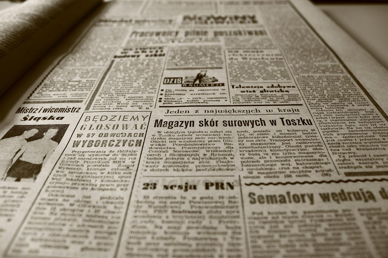 Old Newspaper Newspaper Retro Sepia  - ChristopherPluta / Pixabay