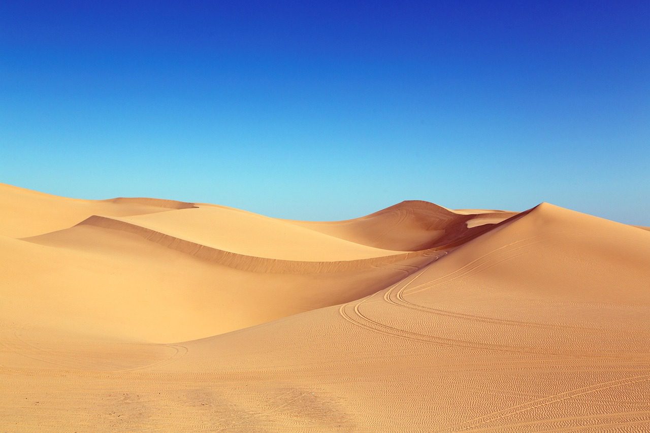 desert sand dunes landscape 1654439